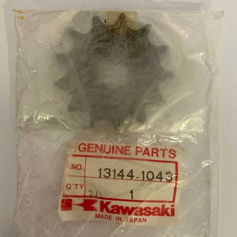 Kawasaki, Kawasaki Genuine Front Sprocket 13144-1043 NOS 13 Teeth