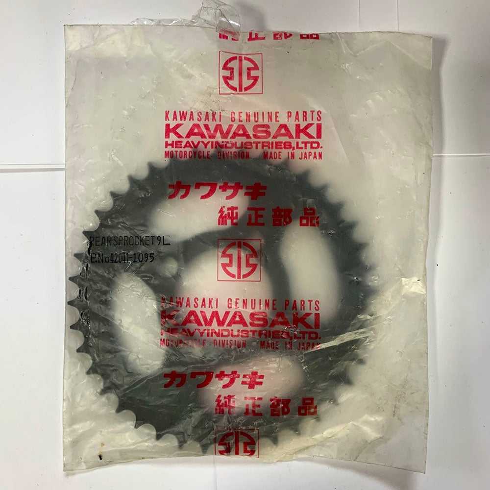 Kawasaki, Kawasaki Genuine Rear Sprocket 42041-1095 NOS 40 Teeth